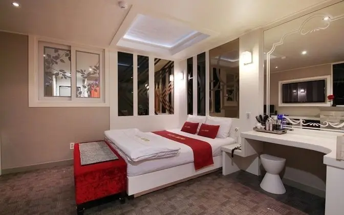 Oda (Standard Room -1room 1parking (open s)