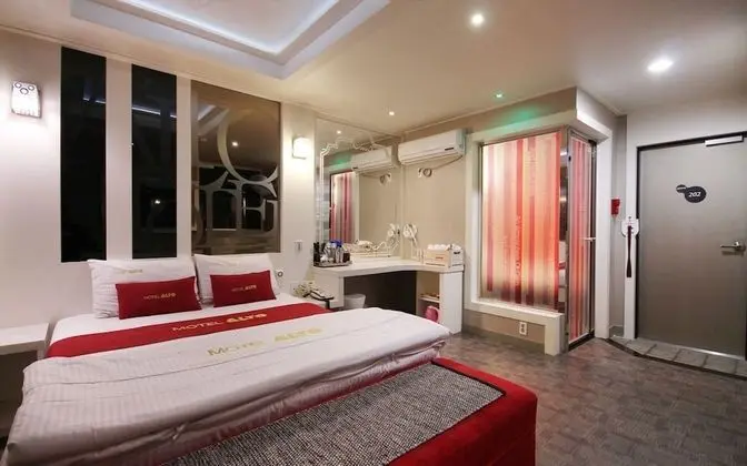 Oda (Standard Room -1room 1parking (open s)