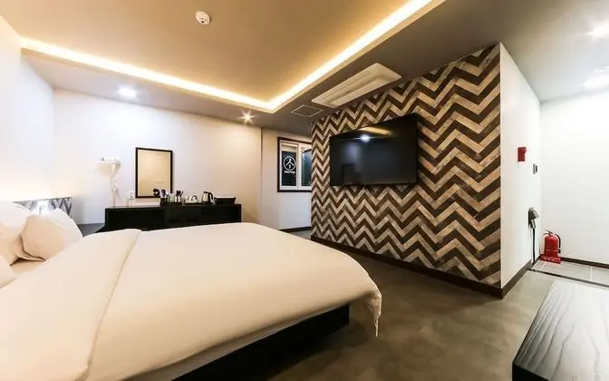 Oda (VIP Room - Spa Whirlpool / 1st Week ()