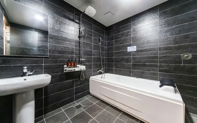 Oda (VIP Room - Spa Whirlpool / 1st Week ()
