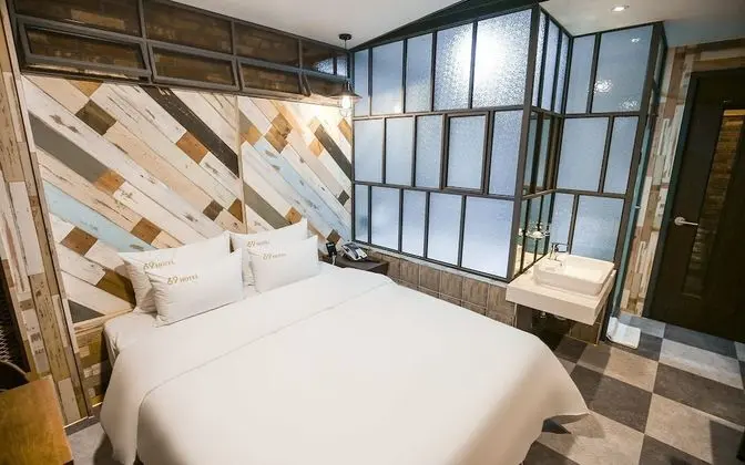 Oda (Deluxe (Netflix available))