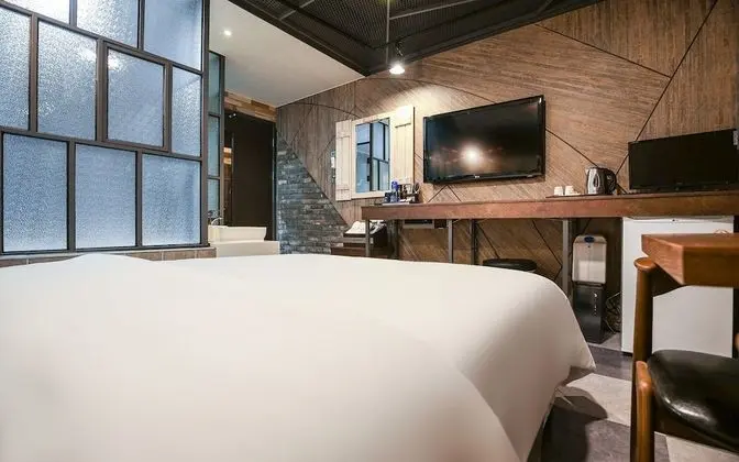 Oda (Deluxe (Netflix available))