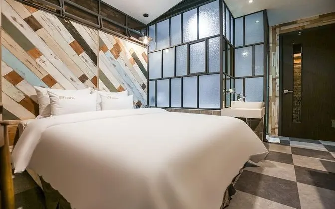 Oda (Deluxe (Netflix available))