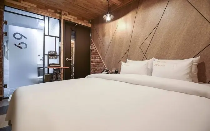 Oda (Standard (Netflix))