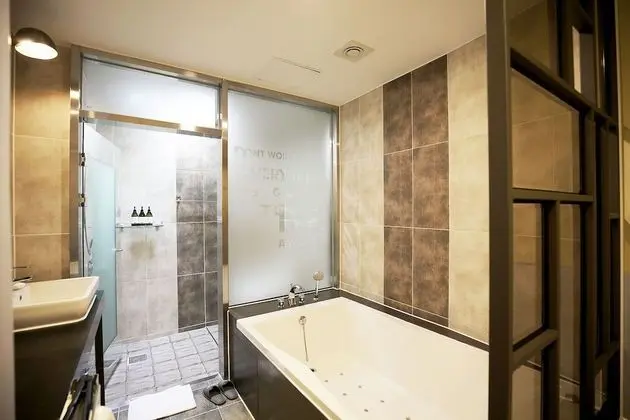 Oda (VIP 1 (styler Netflix available))