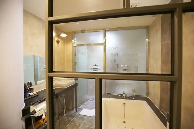 Oda (VIP 1 (styler Netflix available))