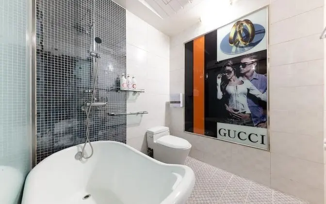 Oda (MY CAR - Secret DRIVE IN (OTT Service)