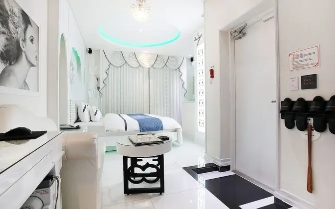 Oda (MY CAR - Secret DRIVE IN (OTT Service)