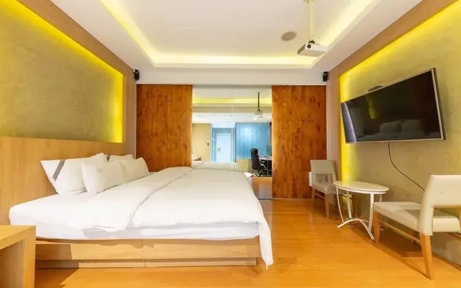 Oda (PREMIUM with AROMA Two Person Bathtub)