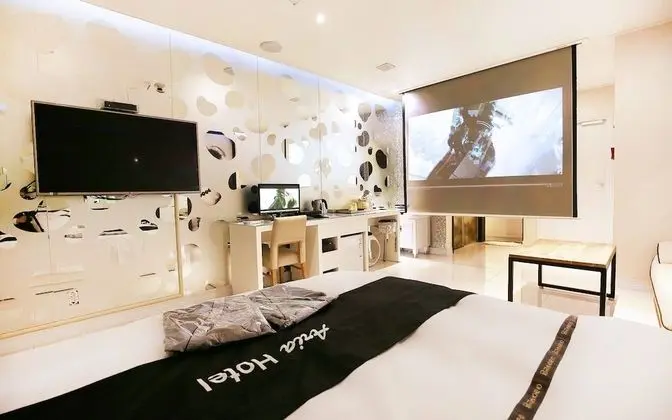 Oda (PREMIUM with AROMA Two Person Bathtub)