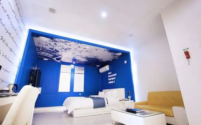 Oda (STANDARD with 1 PC (Ask Reception OTT)