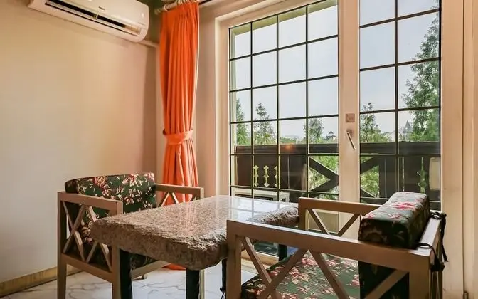 Oda (Spa &amp; massage deluxe (LG-4K 75 TV)