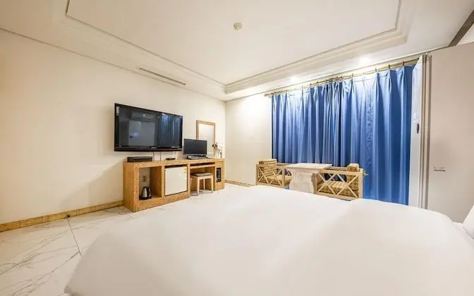 Oda (Styler &amp; 2-person bathtub standar)