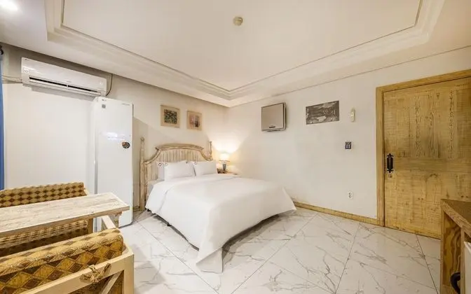 Oda (Styler &amp; 2-person bathtub standar)