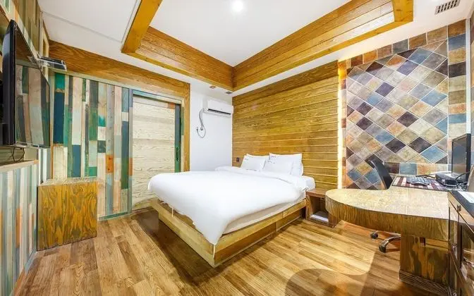 Oda (Premium drive-in (excluding Netflix S)