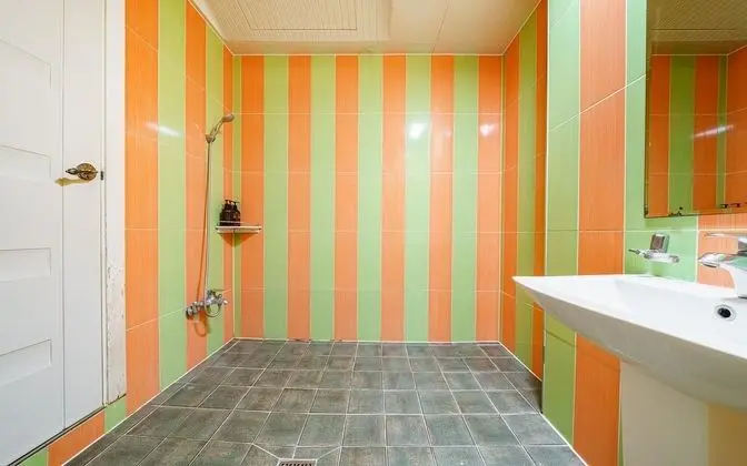 Oda (Suite (Netflix available 1PC night vi)