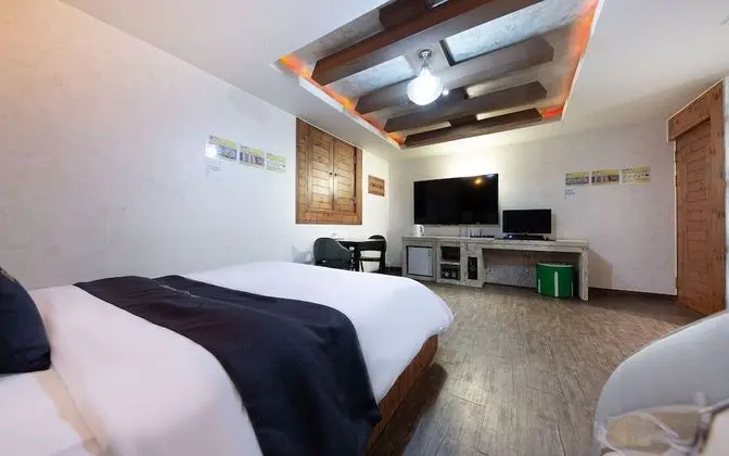 Oda (Elegance (65 inch TV bag PC/Netflix a)