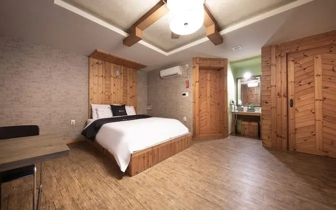 Oda (Fantasy (65 inch Netflix/PUBG PC 2 av)