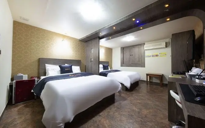 Oda (VVIP (Netflix/PUBG PC available for 2)