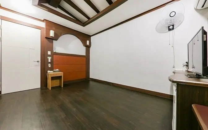 Oda (Ondol (up to 3 people))