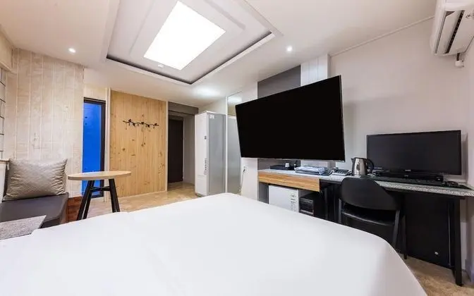 Oda (Special room (styler + Netflix + roll)