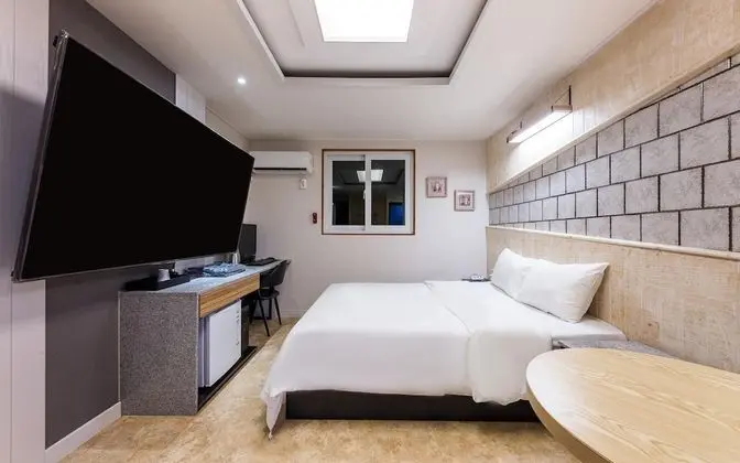 Oda (Special room (styler + Netflix + roll)