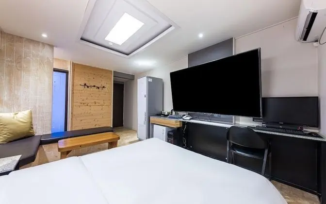 Oda (Special room (styler + Netflix + roll)