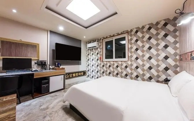 Oda (Standard (Netflix Full Option for pla)