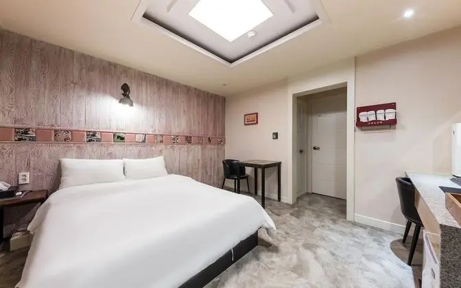 Oda (Standard (Netflix Full Option for pla)