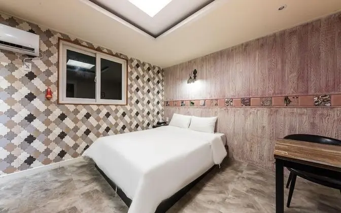 Oda (Standard (Netflix Full Option for pla)