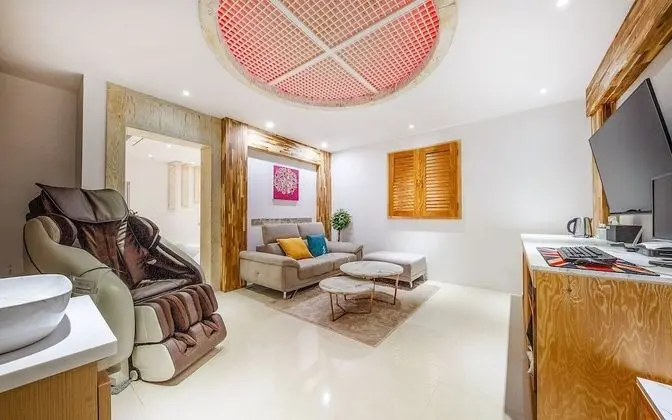 Oda (Double drawing room & sofa (magic cha)