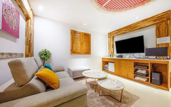 Oda (Double drawing room & sofa (magic cha)