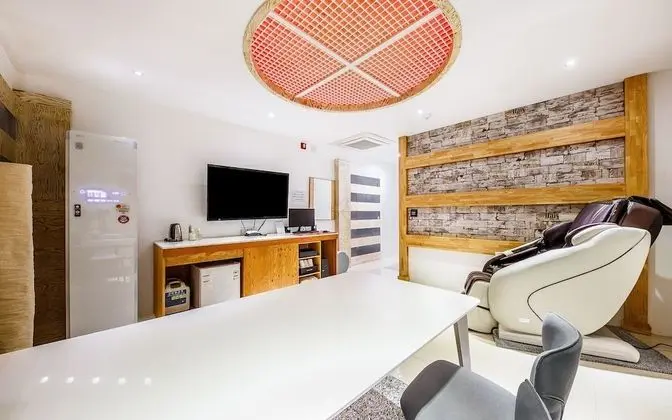 Oda (Double drawing room & sofa (magic cha)