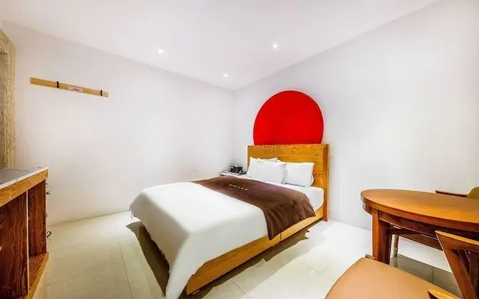 Oda (Double drawing room & sofa (magic cha)