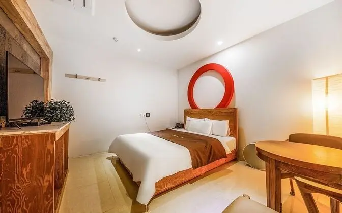 Oda (Sweet - double + double (magic chair )