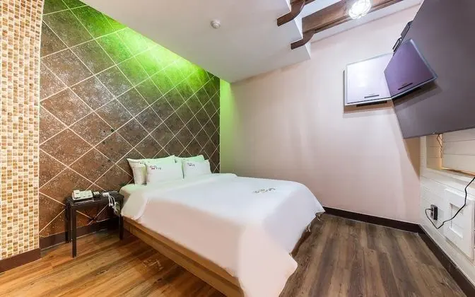 Oda (Special (Netflix & YouTube Available )