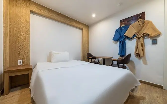 Oda (Room only (two cups of coffee + two c)