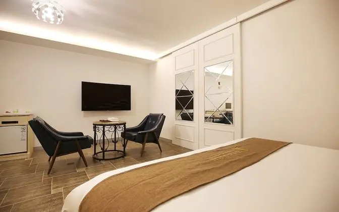 Oda (VIP Drive-in (2F))