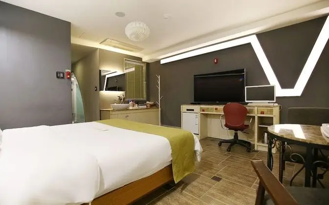 Oda (VIP Drive-in (2F))