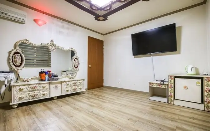 Oda (Ondol Standard B (Netflix/YouTube Ava)