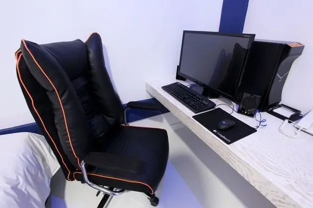 Oda (Standard (1PC 65-inch TV))