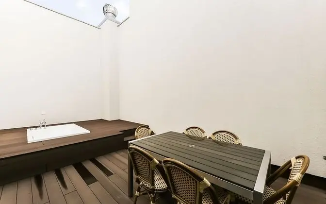 Oda (Suite Party Room(PC))