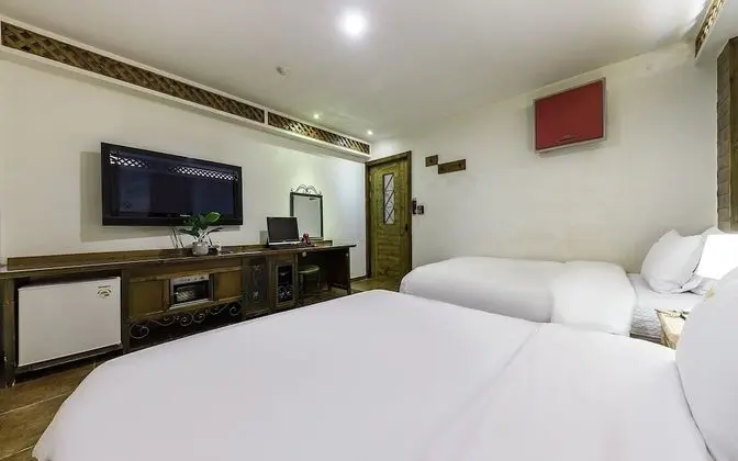 Oda (Semi-private room twin (free movies))