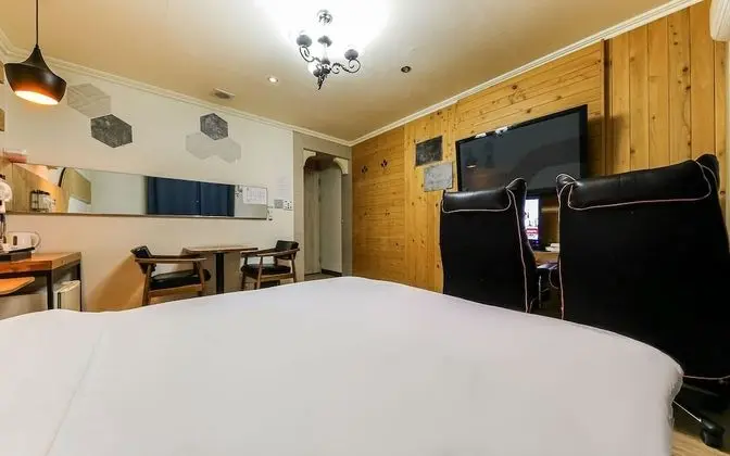 Oda (Couple PC (LOL Netflix available No-H)