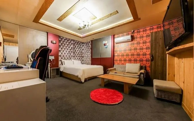 Oda (Deluxe Beauty ) (Netflix/LOL 1pc avai)