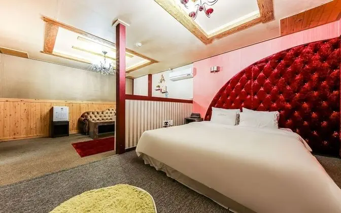 Oda (Deluxe Beauty ) (Netflix/LOL 1pc avai)