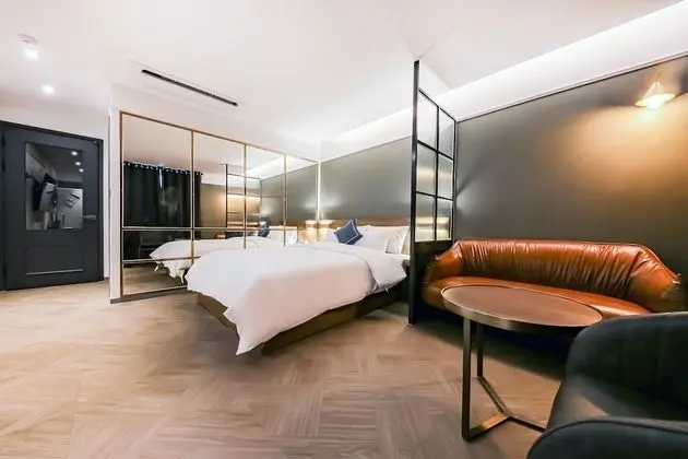 Deluxe Tek Büyük Yataklı Oda