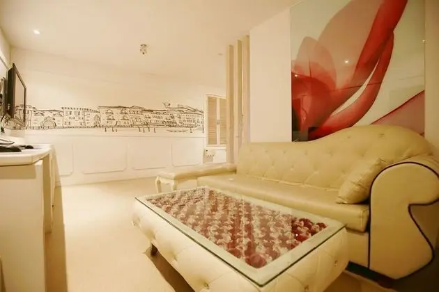 Oda (Suite room (Onsite Payment Available))