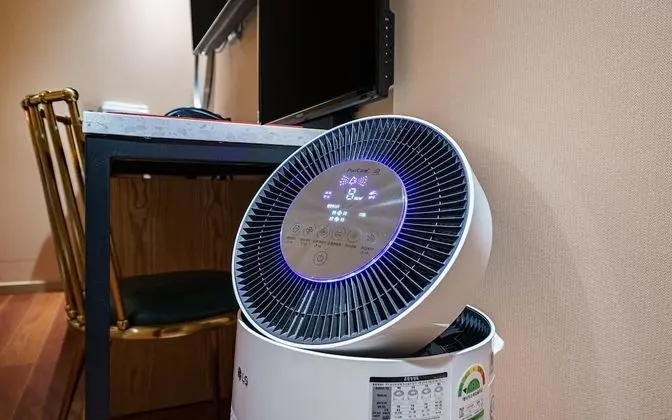 Oda (Massage Chair Room (65-inch TV No-smo)