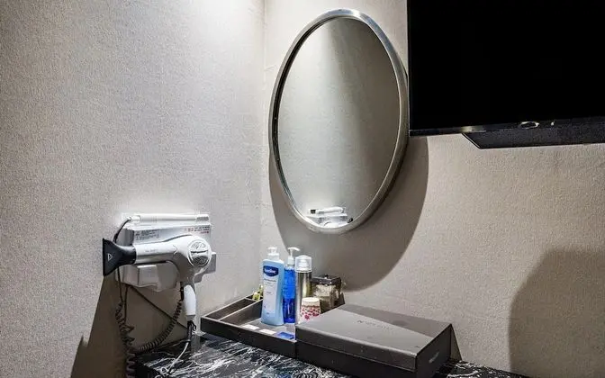 Oda (Standard (No-smoking 65-inch TV Netfl)